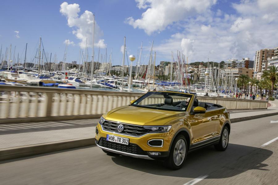  Volkswagen T-Roc Cabriolet 2019 года  (WW) (фото 2 из 30)